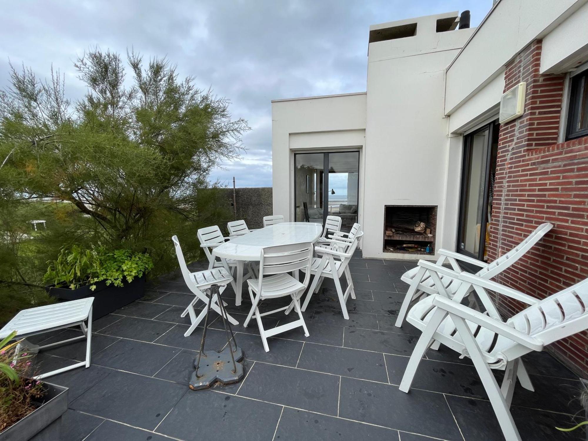 Villa D'Architecte - Les Pieds Dans L'Eau Ver-sur-Mer Exterior photo
